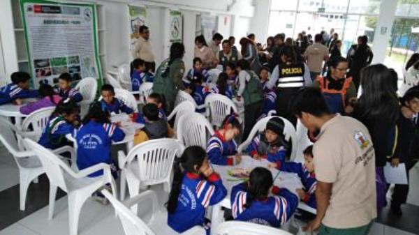MÁS DE 100 NIÑOS DEL CALLAO JURAMENTARON COMO PROMOTORES AMBIENTALES