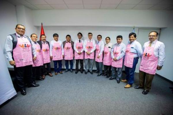 AUTORIDADES DE LA REGIÓN CALLAO SE SUMAN A INICIATIVA DE LOS «MANDILES ROSADOS»
