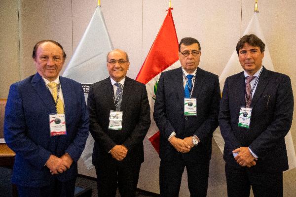 IMPORTANCIA DE LA COMPETITIVIDAD EN EL DESARROLLO PORTUARIOImagen del título: 