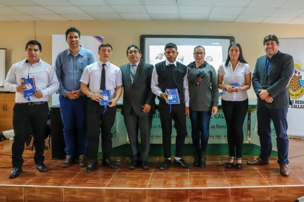 GOBIERNO REGIONAL DEL CALLAO ENTREGA MÁS DE 100 BECAS A JÓVENES CHALACOS.