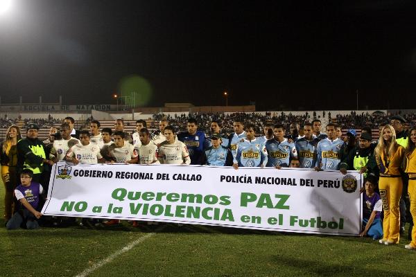 BARRISTAS DE LA U Y CRISTAL FUERON MONITOREADOS CON PANTALLA GIGANTE Y CÁMARAS DE VIGILANCIA