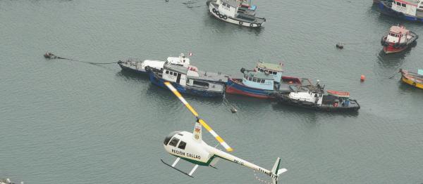 HELICÓPTEROS DE LA REGIÓN CALLAO INICIAN BÚSQUEDA DE OCHO PESCADORES DESAPARECIDOSImagen del título: 