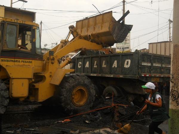 130 DAMINIFICADOS DEJA INCENDIO EN AA.HH PUERTO NUEVO EN EL CALLAO