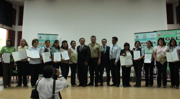 PREMIACIÓN ECE MINEDU 2015 EN UGEL VENTANILLA